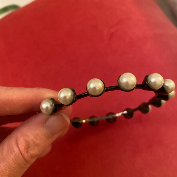 Large Pearl Bangle Bracelets, Set of Two. Gorgeous and Unique! - Picture 5 of 5